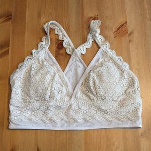 AERIE Lace floral wireless bralette size Medium NEW B020